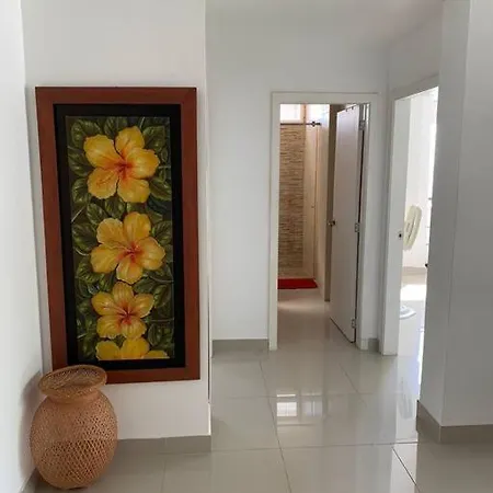 Apartamento En El Rodadero, Confortable Y Amplio, Con Vista Al Mar, A 80Mt De La Playa, Delamar Apartmet Santa Marta (Magdalena) Exterior photo