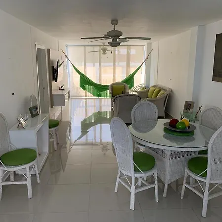 Apartamento En El Rodadero, Confortable Y Amplio, Con Vista Al Mar, A 80Mt De La Playa, Delamar Apartmet Santa Marta (Magdalena) Exterior photo